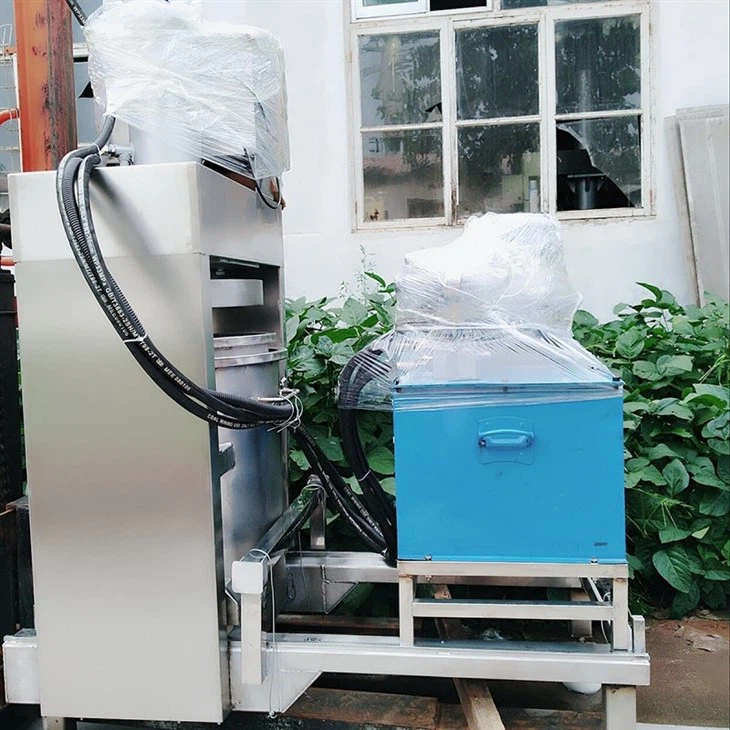 Cold Pressed Hydraulic Juice Machine